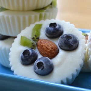 These Butterfly Frozen Yogurt Cups are a delicious summer DIY treat