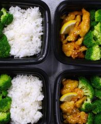 Save time and money when meal prep this authentic and delicious Chinese Lemon Chicken with rice and broccoli for the entire week! It’s so much better than take outs. Make ahead recipe. Video recipe. | Tipbuzz.com