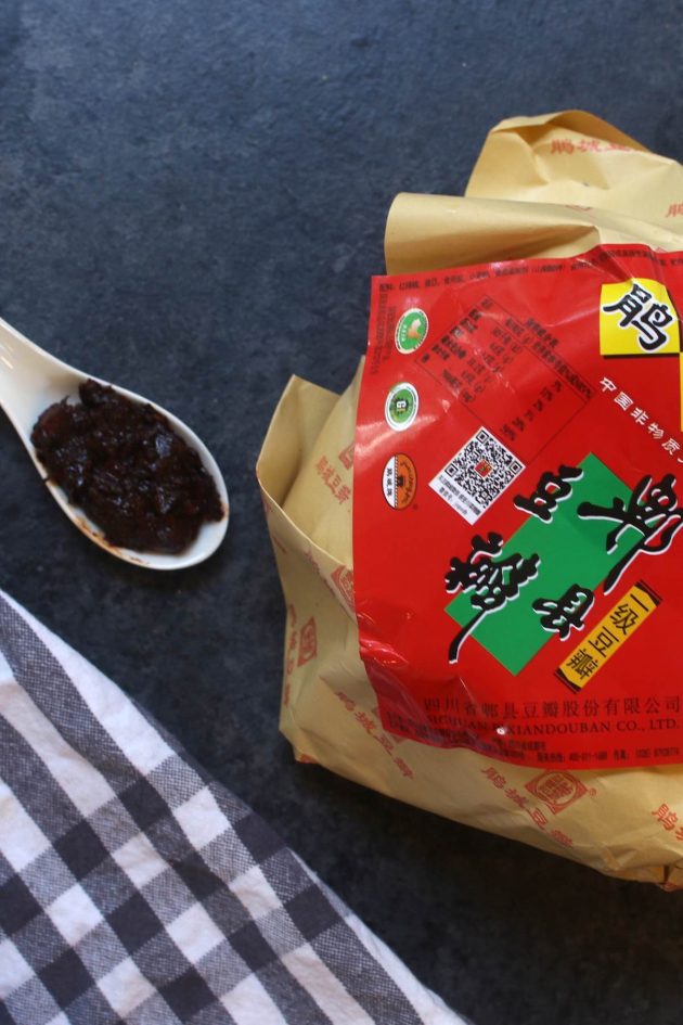 Pixian Doubanjiang: reddish brown